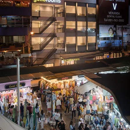 Yello Rooms Hotel Victory Monument-3